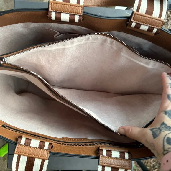 Sans Beast Archive Tote NWT Cinnamon - Picture 5 of 10